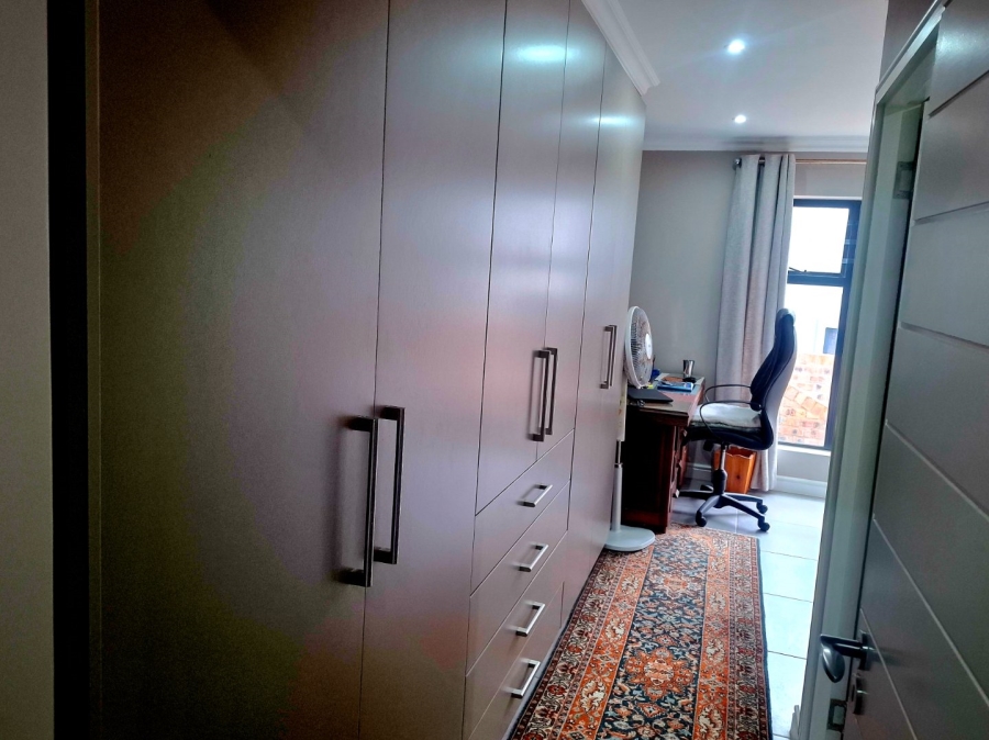 2 Bedroom Property for Sale in Hartenbos Central Western Cape